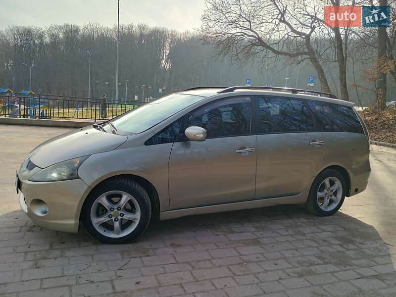 Минивэн Mitsubishi Grandis 2007 в Тернополе