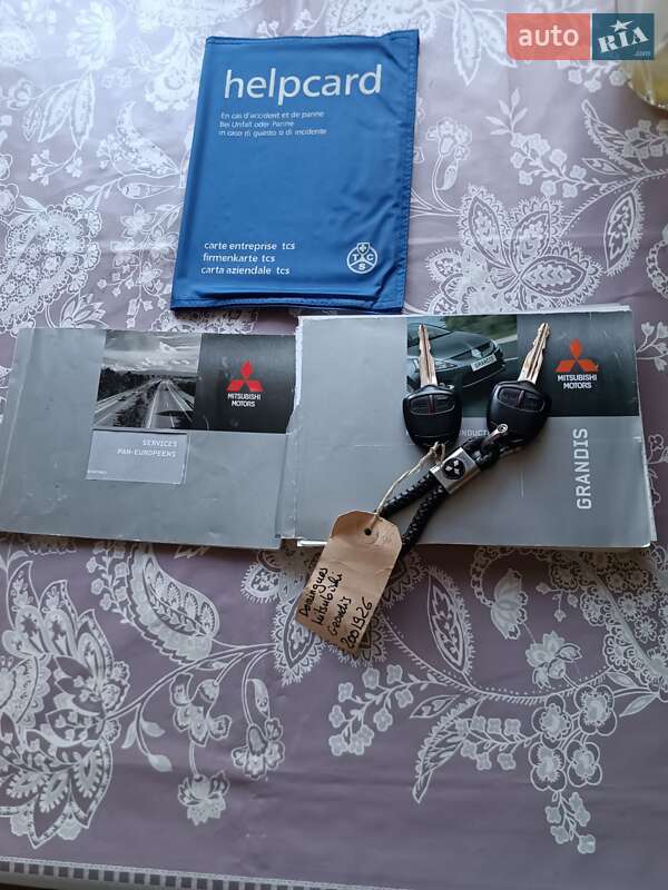 Минивэн Mitsubishi Grandis 2008 в Борисполе
