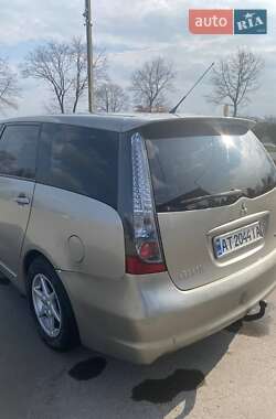Минивэн Mitsubishi Grandis 2006 в 