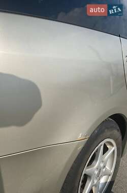 Минивэн Mitsubishi Grandis 2006 в 