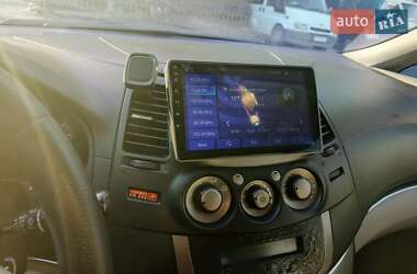 Мінівен Mitsubishi Grandis 2008 в 