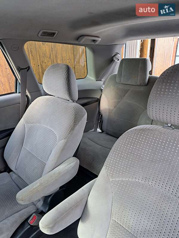Минивэн Mitsubishi Grandis 2004 в Броварах фото 11 Минивэн Mitsubishi Grandis 2004 в Броварах