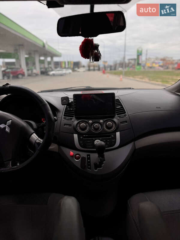 Минивэн Mitsubishi Grandis 2008 в Житомире фото 16 Минивэн Mitsubishi Grandis 2008 в Житомире