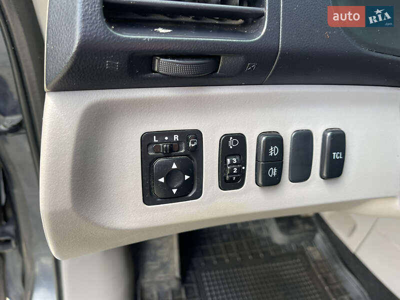 Мінівен Mitsubishi Grandis 2006 в Луцьку
