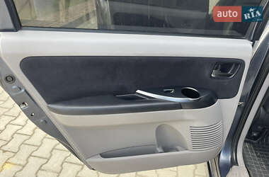 Минивэн Mitsubishi Grandis 2006 в 