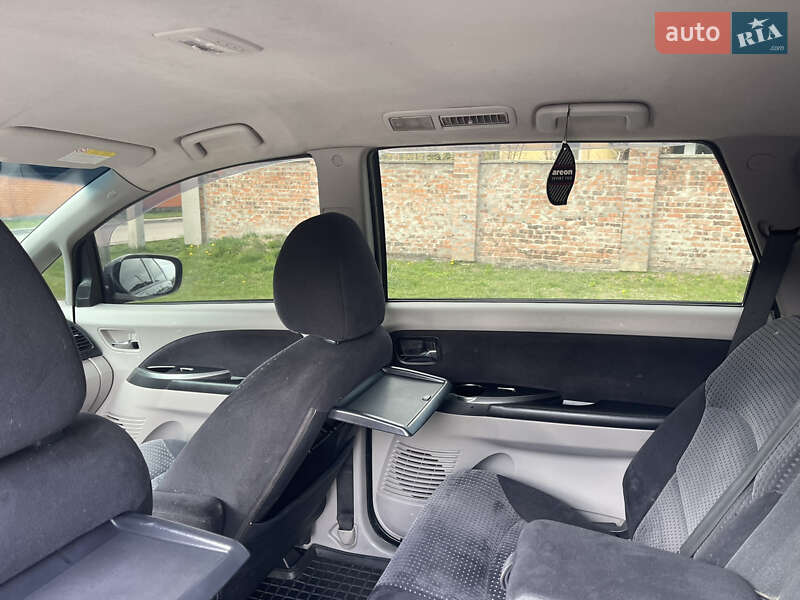 Мінівен Mitsubishi Grandis 2006 в Луцьку