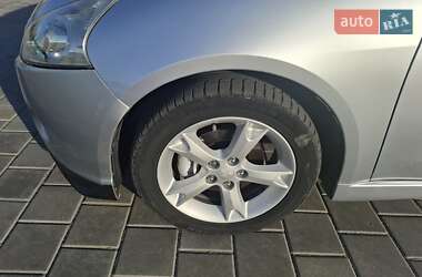 Мінівен Mitsubishi Grandis 2008 в 