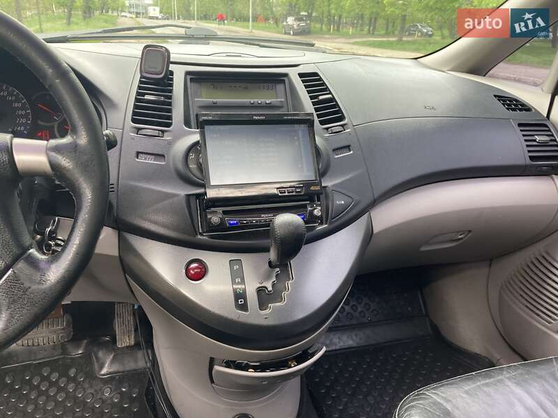 Минивэн Mitsubishi Grandis 2006 в Киеве фото 3 Минивэн Mitsubishi Grandis 2006 в Киеве