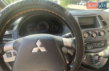 Мінівен Mitsubishi Grandis 2006 в 