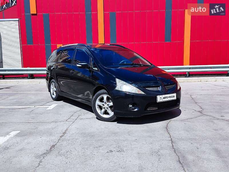 Mitsubishi Grandis 2008