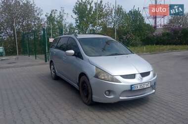 Мінівен Mitsubishi Grandis 2004 в 