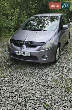 Минивэн Mitsubishi Grandis 2005 в 