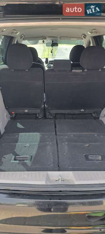Минивэн Mitsubishi Grandis 2006 в Дрогобыче