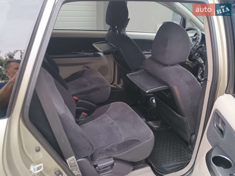 Минивэн Mitsubishi Grandis 2006 в Львове фото 25 Минивэн Mitsubishi Grandis 2006 в Львове