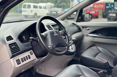 Мінівен Mitsubishi Grandis 2007 в 