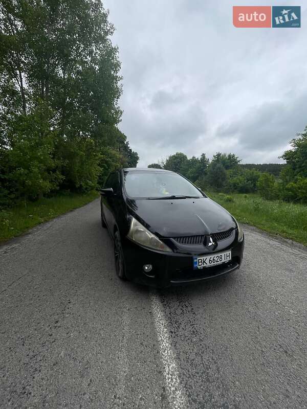 Минивэн Mitsubishi Grandis 2008 в Остроге фото 5 Минивэн Mitsubishi Grandis 2008 в Остроге