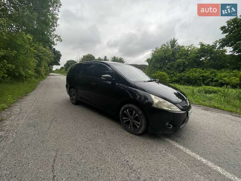 Минивэн Mitsubishi Grandis 2008 в Остроге фото 6 Минивэн Mitsubishi Grandis 2008 в Остроге