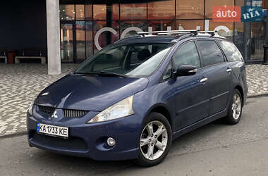 Минивэн Mitsubishi Grandis 2008 в 