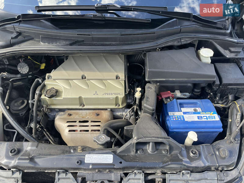 Мінівен Mitsubishi Grandis 2007 в Києві