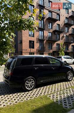 Мінівен Mitsubishi Grandis 2008 в 