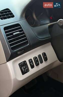 Мінівен Mitsubishi Grandis 2008 в 