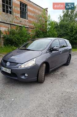 Минивэн Mitsubishi Grandis 2008 в 