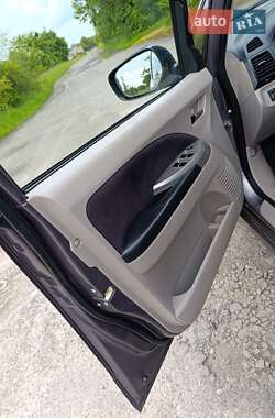 Минивэн Mitsubishi Grandis 2008 в 