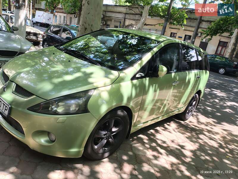Минивэн Mitsubishi Grandis 2004 в Одессе