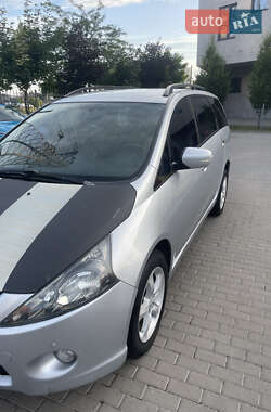 Мінівен Mitsubishi Grandis 2006 в Києві