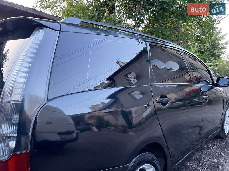 Мінівен Mitsubishi Grandis 2005 в Чернівцях