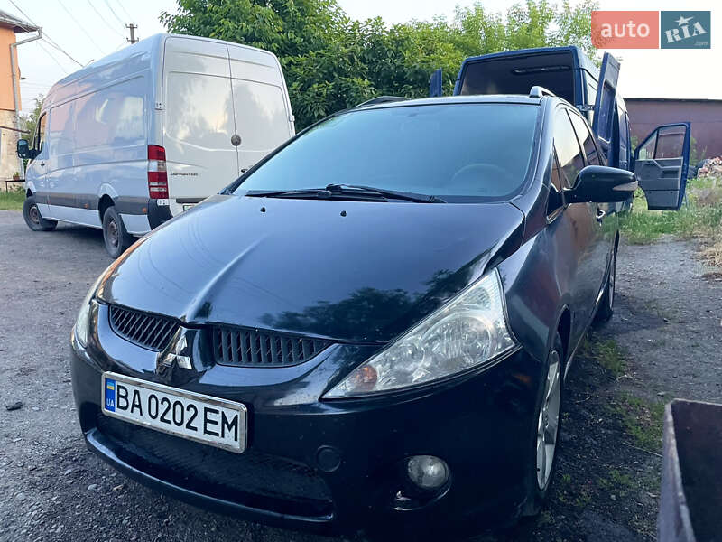Мінівен Mitsubishi Grandis 2005 в Чернівцях