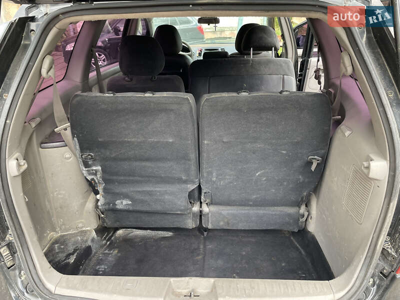 Мінівен Mitsubishi Grandis 2005 в Чернівцях