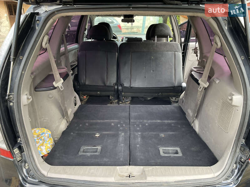 Мінівен Mitsubishi Grandis 2005 в Чернівцях