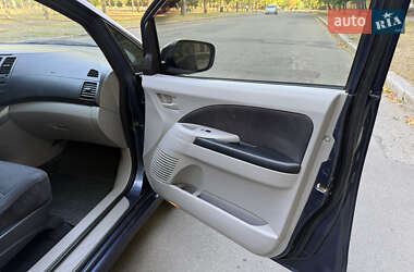 Минивэн Mitsubishi Grandis 2006 в 