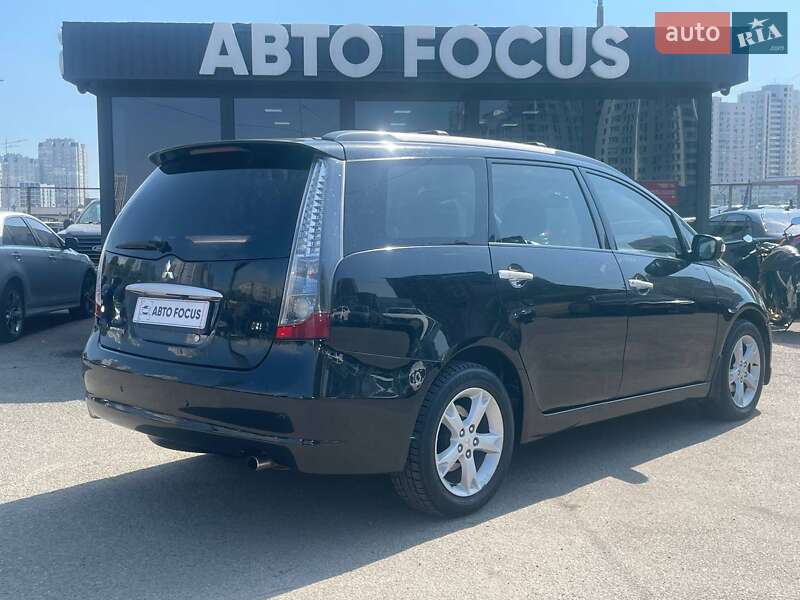 Минивэн Mitsubishi Grandis 2008 в Киеве