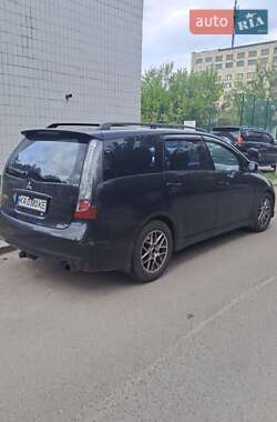 Минивэн Mitsubishi Grandis 2004 в Киеве