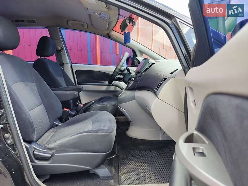 Минивэн Mitsubishi Grandis 2008 в Киеве