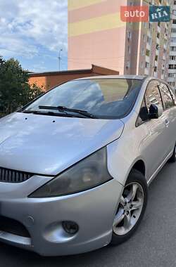 Мінівен Mitsubishi Grandis 2006 в 