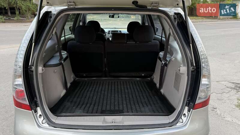 Минивэн Mitsubishi Grandis 2010 в Желтых Водах