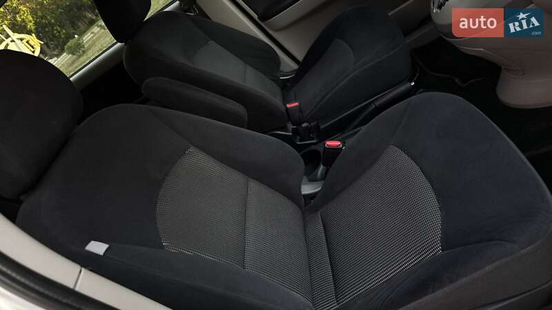 Минивэн Mitsubishi Grandis 2010 в Желтых Водах