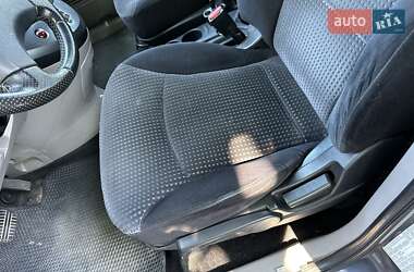 Минивэн Mitsubishi Grandis 2006 в 
