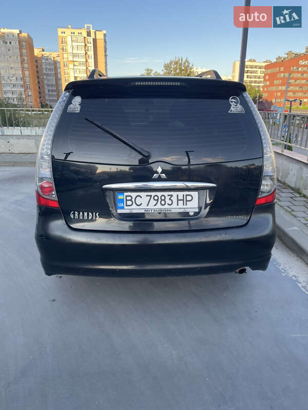 Минивэн Mitsubishi Grandis 2007 в Львове