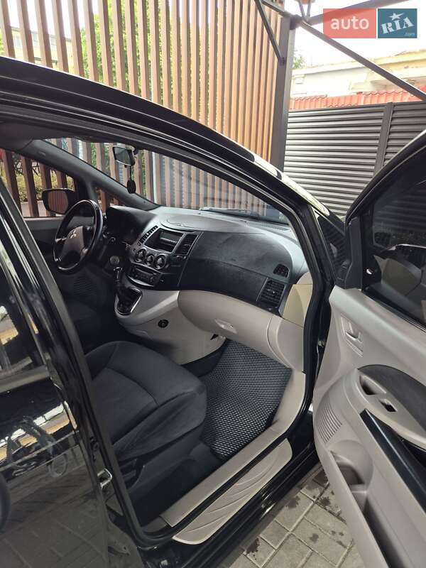 Минивэн Mitsubishi Grandis 2006 в Черкассах