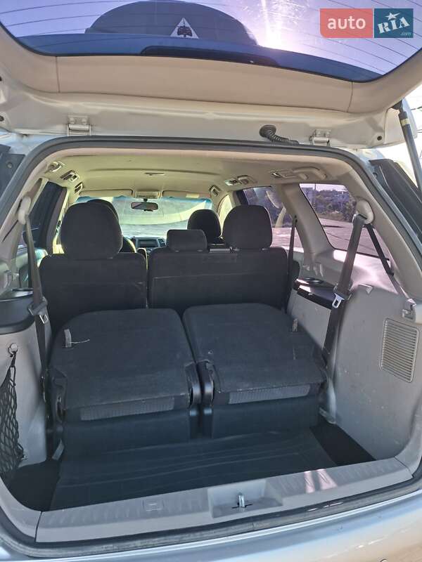 Минивэн Mitsubishi Grandis 2006 в Черновцах