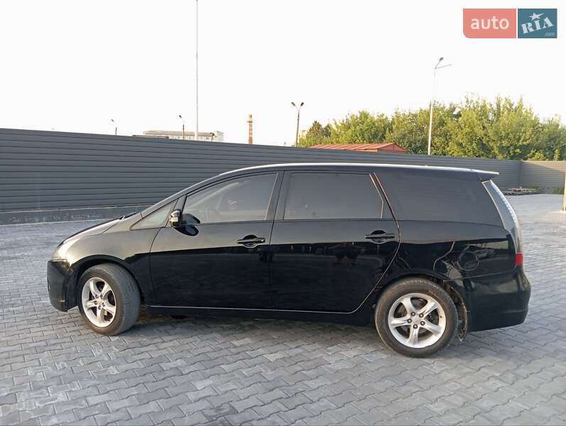 Мінівен Mitsubishi Grandis 2009 в Кам'янець-Подільському