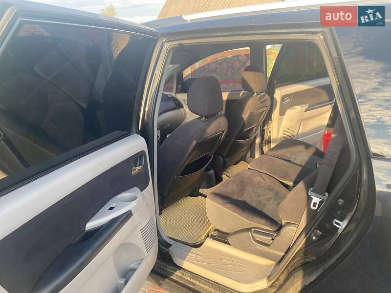 Минивэн Mitsubishi Grandis 2008 в Львове