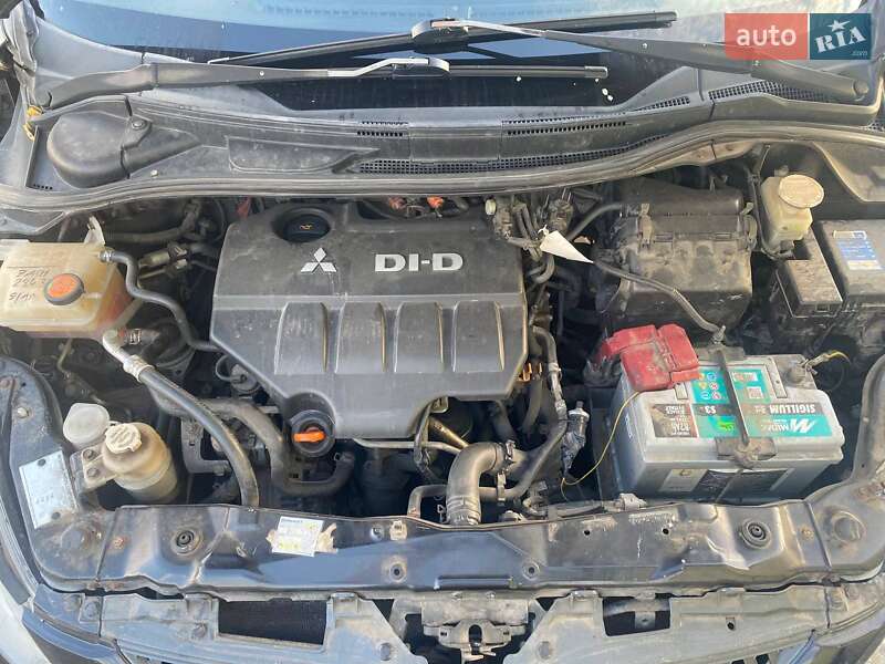 Минивэн Mitsubishi Grandis 2008 в Львове