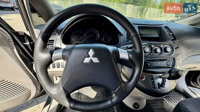 Мінівен Mitsubishi Grandis 2007 в Івано-Франківську