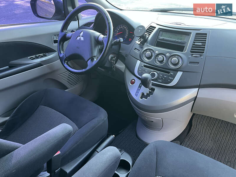 Мінівен Mitsubishi Grandis 2008 в Києві