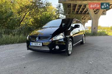 Минивэн Mitsubishi Grandis 2008 в 